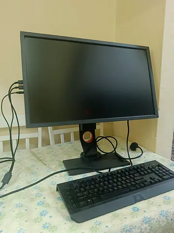 Monitor urgent sale ‼️