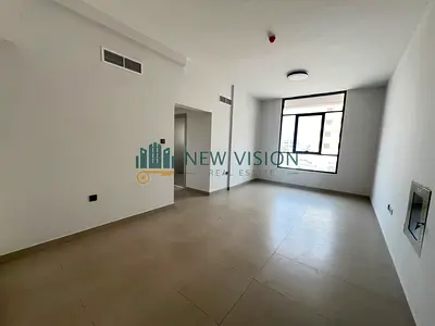 شقة غرفة وصالة للإيجار في الجادة بالشارقة