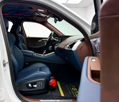 2023 BMW XM photo 9