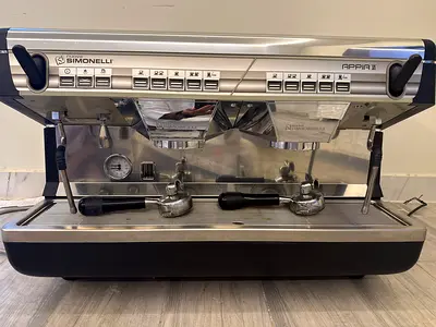Nuova Simonelli Appia II 2-Group Espresso Machine – Fully Serviced