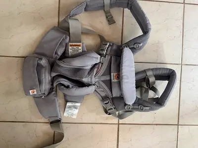 Ergobaby Omni Deluxe All-in-One Baby Carrier - grey
