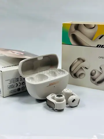 Bose ultra open Earbuds (off White) with Charging Case - not used open box genuine