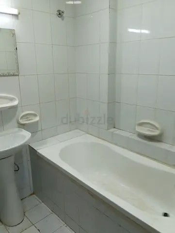 Male Bed space available for Indian