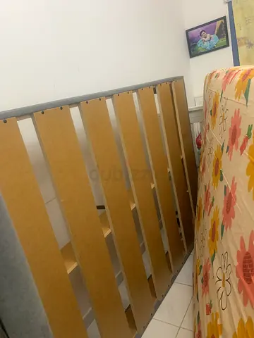 Queen-size Bed Frame with Slats - Grey Upholstered