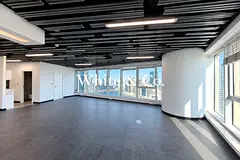 Churchill Tower Office | Private Bathroom