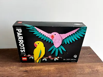 LEGO Parrots 31211 (644 pcs) - Sealed Box