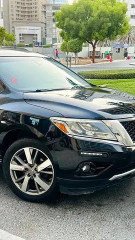 Well Maintained 2013 Nissan Pathfinder SL - GCC Specs