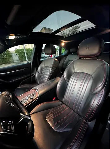 2018 Maserati LEVANTE photo 7