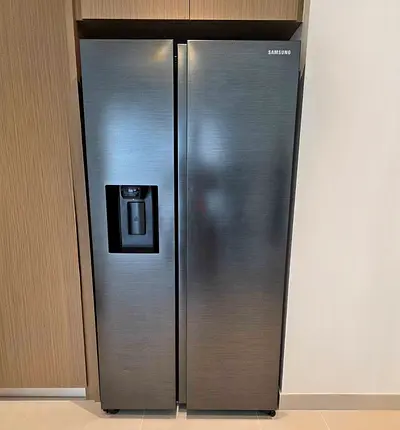 Samsung Premium Gray Side-by-Side Fridge – Water & Ice Dispenser 90 cm width