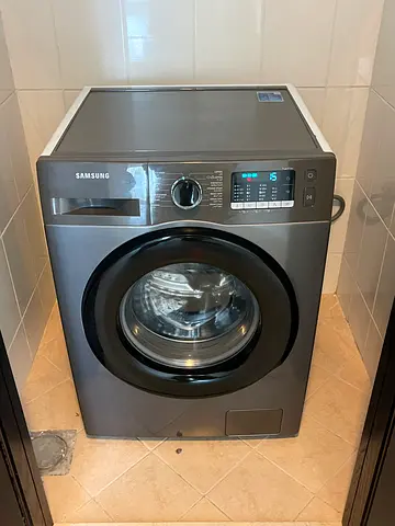 Samsung like new washing machine new model 8 kg very good working free delivery installation