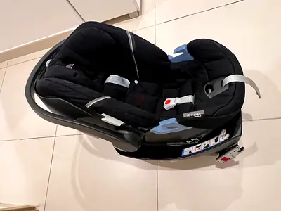 Used Cybex Alton Affordable Infant Car Seat - great Condition