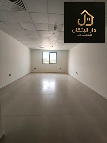 فرصة ذهبية للإيجار شقة استوديو منطقة مويلح موقع حيوي