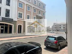 IDEAL LOCATION SHOP IN FRANCE CLUSTER AVAILABLE FOR RENT