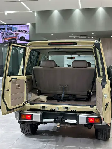 2016 Toyota LAND CRUISER 70 SERIES — миниатюра 20