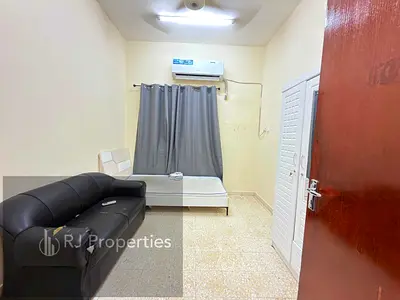 Luxury Huje Spacious Appartment With Balcony Affordable price Fully Furnished With New Ac