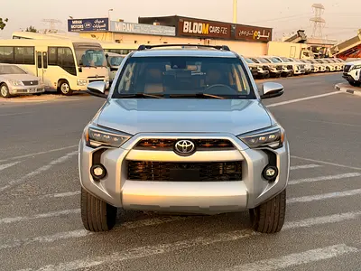 2023 Toyota 4RUNNER — фото 4