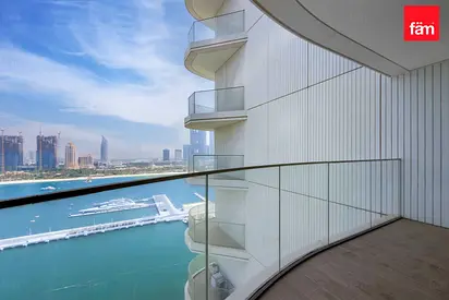 Sea and Marina Skyline View I Private Beach access