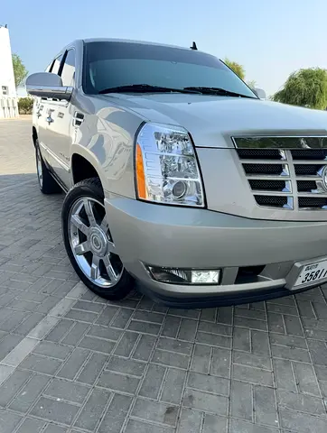 صورة 10 لـ 2008 Cadillac ESCALADE