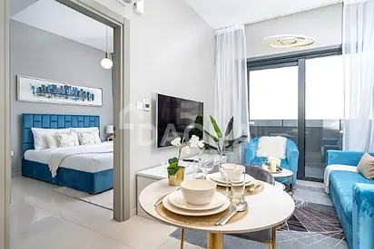 Rented I Partial Canal view I High floor