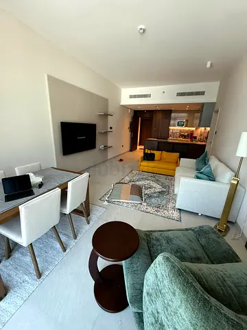 Luxurious 1 Bedroom Apt JVC