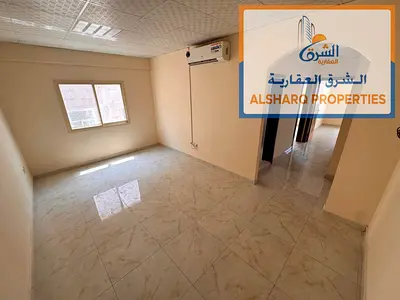 اجمل الشقق واقل الاسعار غرفتين وصاله في الروضه شارع الشيخ عمار مساحه كبيره موقع مميز