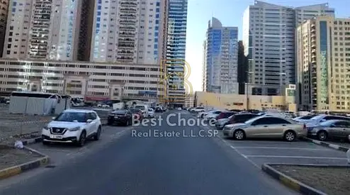An excellent investment opportunity for those looking for a comprehensive residential tower in a strategic Sharjah location, featuring a large number