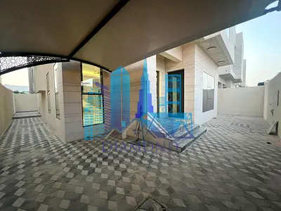 Big Size Beautiful Villa | Prime Residential Location Available For Rent