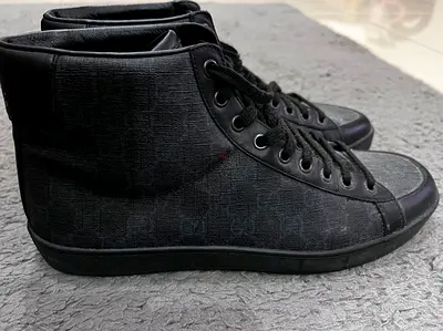 Gucci Brooklyn GG Supreme High Top Sneakers – Size 8.5 – Black