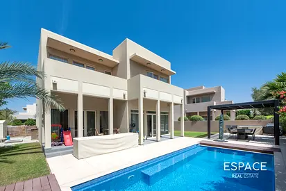 Popular Layout | Park View | Private Pool