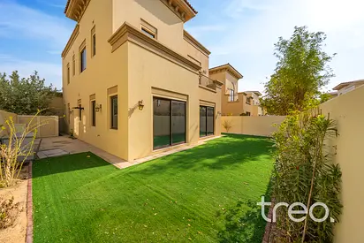 Type 6 | Internally Located | Next to Park