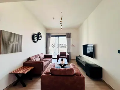 Elegant Living | Marina Views | Act Now