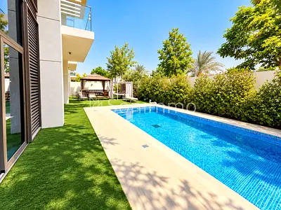 5BR Villa | Unfurnished | Vacant | Large Plot