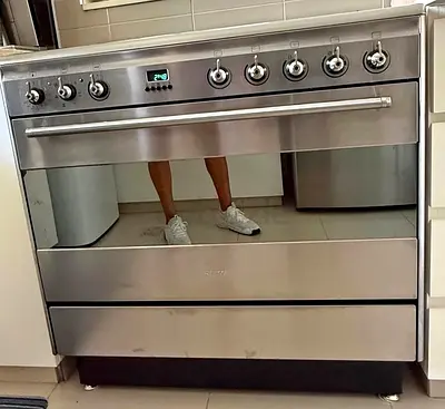 Smeg Latest Model Electric ceramic cooker 90cm For Sale