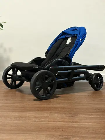 Blue single stroller (seat and chassis) in good used condition