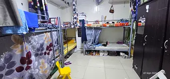 Neat and clean Bedspace available for ladies near Burjuman