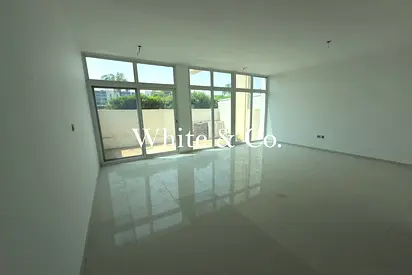 Single row | Extended villa | Spacious