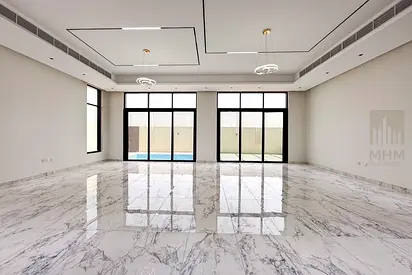 Vacant | Luxurious 5 BHK + Maid | Best Quality
