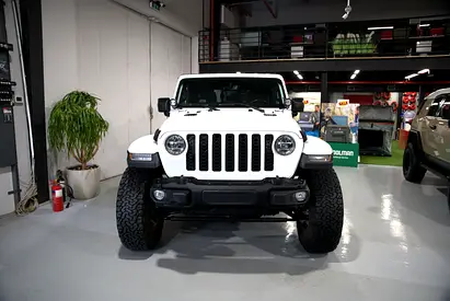 2020 Jeep Gladiator Sport / Under Warranty / Ramy Motors