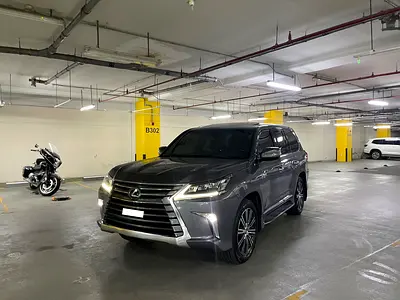 للبيع لكزس LX570 خليجي تبارك الرحمن قمة فالنظافة هيد ديسبلي خمس كاميرات