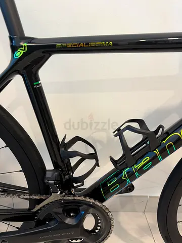 AS NEW BIANCHI SPECIALISSIMA ULTEGRA Di-2. 50cm. **RRP 36,000 AED**