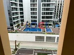 READY TO MOVE | POOL VIEW | LUXURY