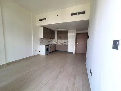 Chiller Free | Well Maintained| Pool View