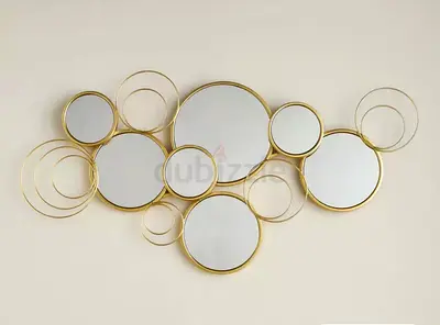 Merta Wall Accent