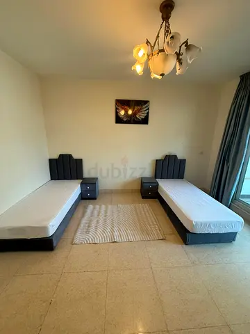 Bed Space in Master Room  | Ladies Only | Near Metro and Marina Mall