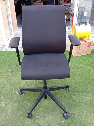 Steel case think office chair
