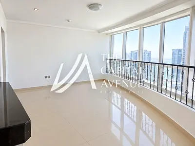 شاغرة | وحدة زاوية | إطلالة كاملة على البحر | شرفة
