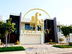 Luxurious 4BR Villa | Private Pool | Ideal Location