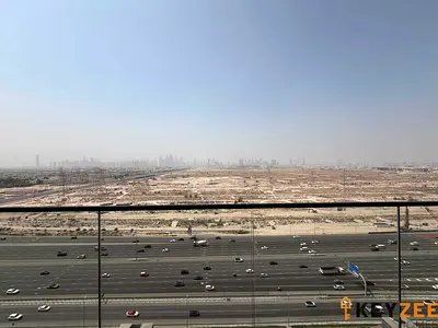 Spacious Unit| Marina Skyline View