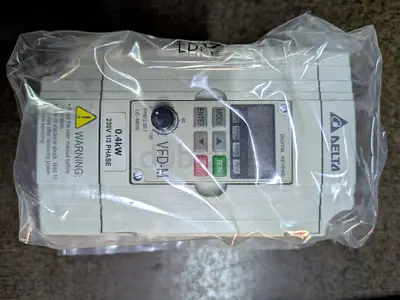 Delta VFD-M Variable Frequency Drive 0.4 kW 230V (New, Sealed)