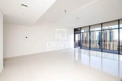 High Floor | Boulevard View | Building Specialist